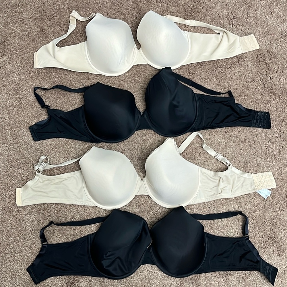 ❌SOLD❌ Bundle of 4 maternity/nursing bras with underwire. Various sizes.